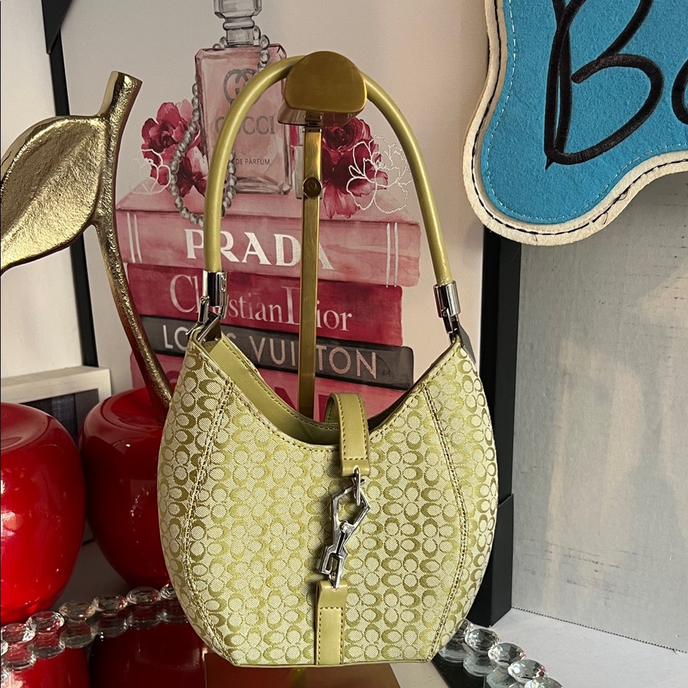 Stylish Yellow Pattern Shoulder Bag - image 1